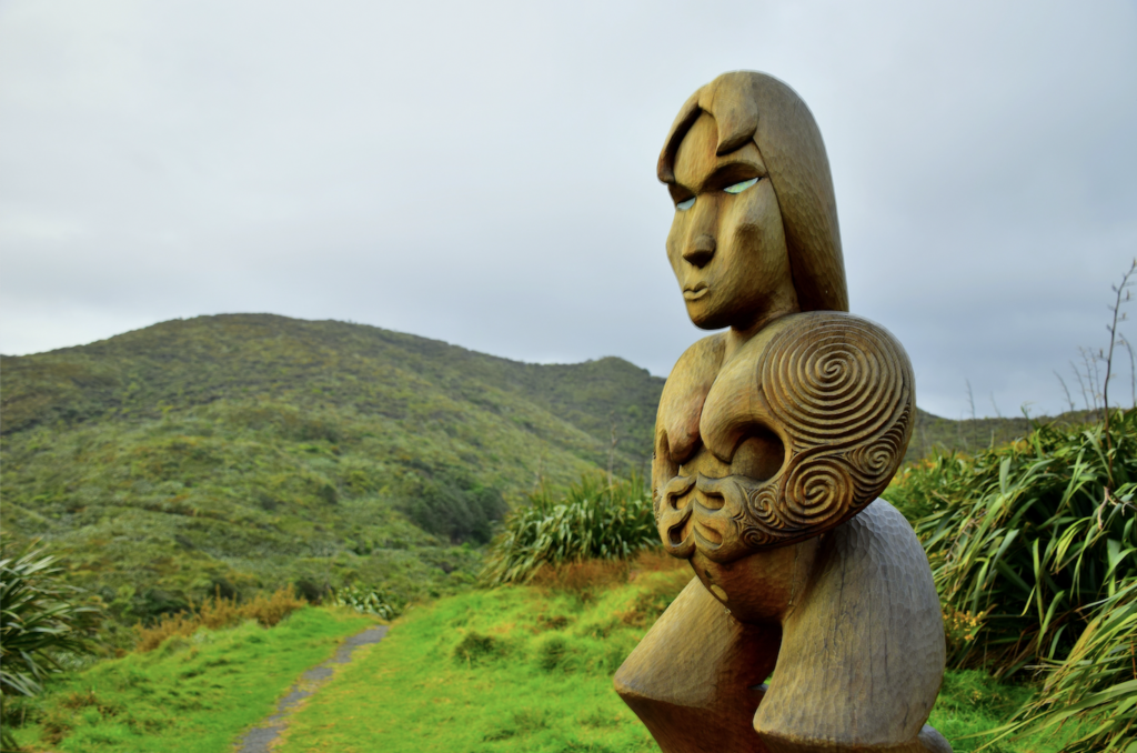 Umzug nach Neuseeland_Maori-Statue